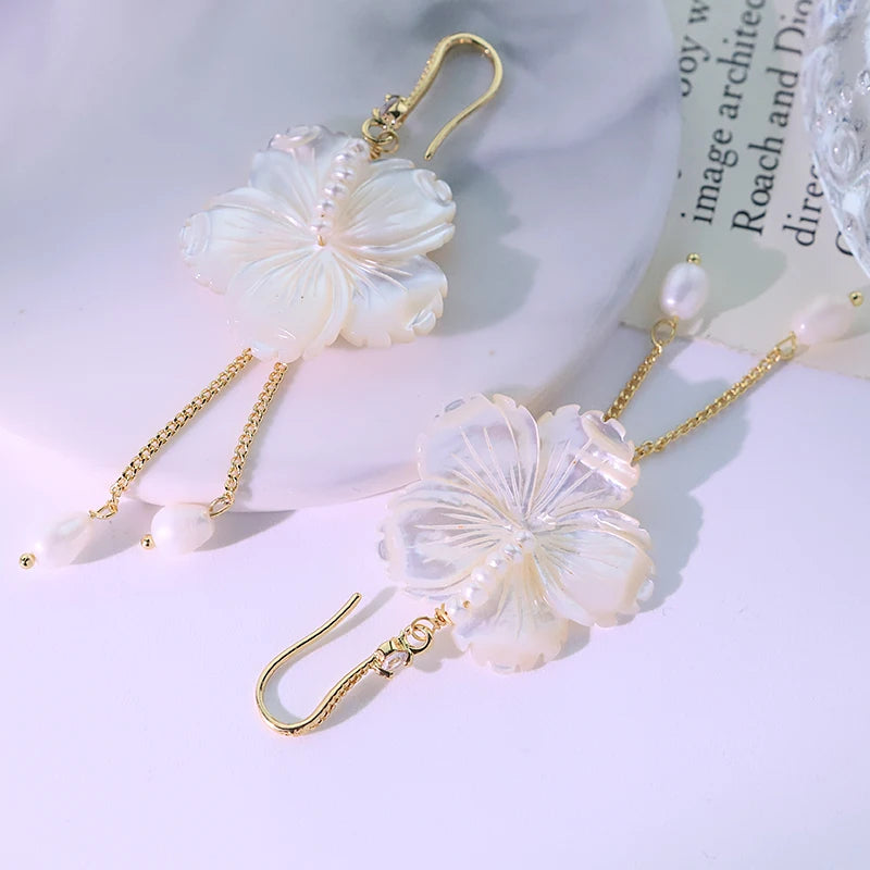 Natural Freshwater Pearl Shell Flower Chain Earrings Handmade Design Earrings Gift Banquet Women's Jewelry GE1806