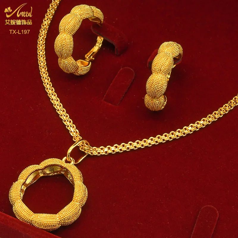 24K Gold Alloy Two-Piece Jewelry Set Indian Dubai Wedding Accessories Sand Gold Twisted Geometric Necklace Earrings for Unisex