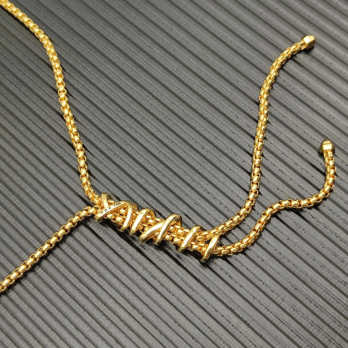 DY High-Quality Silver-Plated Square Box Chain Diamond Necklace. Gold-Plated Tassel Diamond Necklace. Jewelry Wholesale.