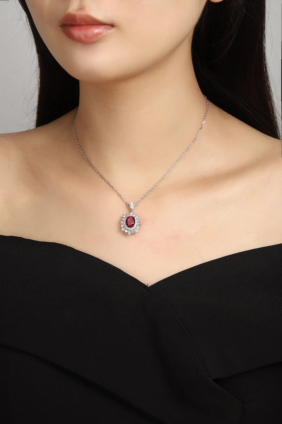 Gemfiori Anster 925 Sterling Silver High-quality Cultivated Ruby Necklace - Suitable for Parties or As a Gift