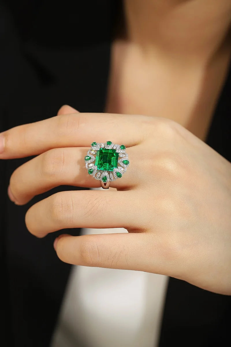 Gemfiori Luxury Jewelry maker Custom Jewelry Ring 18k Gold Ring with Lab Grown Emerald CVD Diamond from Shenzhen factory