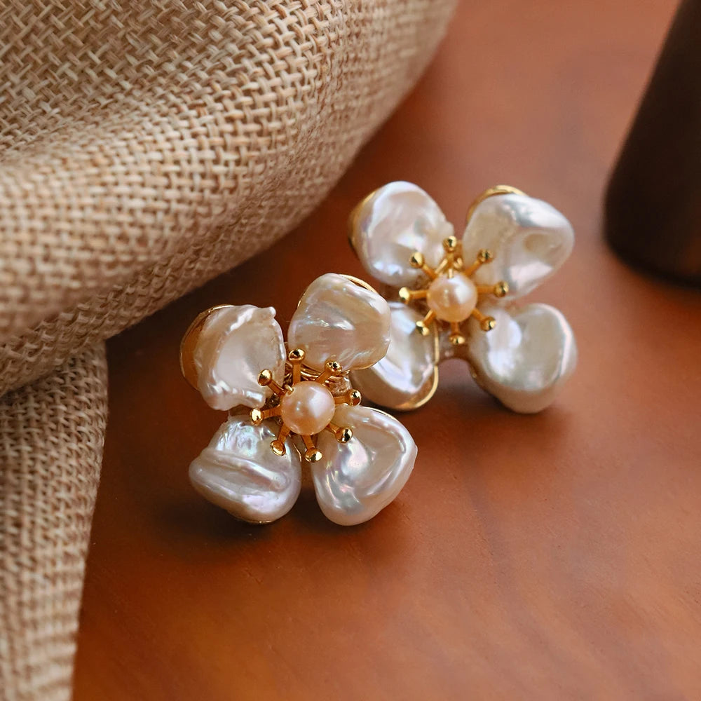 Natural White Baroque Pearl Petal Flower Earrings for Women Korean Classic Vintage Fashion Jewelry Earrings GE1593