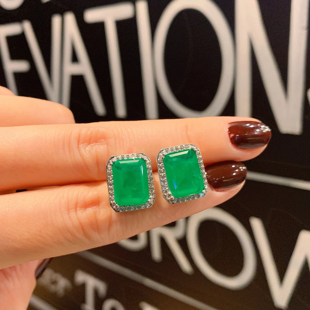 Gemfiori New Fashionable Lace Niche Women's Ring Green Zircon Hollowed Out Palace Style Pendant Earrings Retro Set