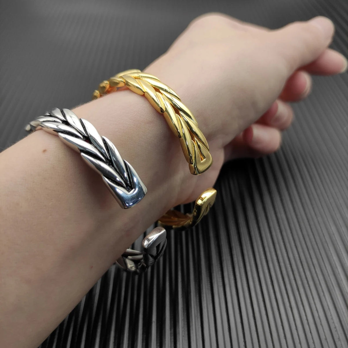 FASHIONISTA DY High-Quality 9mm Gold-Plated Wheat Ear Hand Bracelet, Unisex Silver-Plated Bracelet for Men and Women, Jewelry