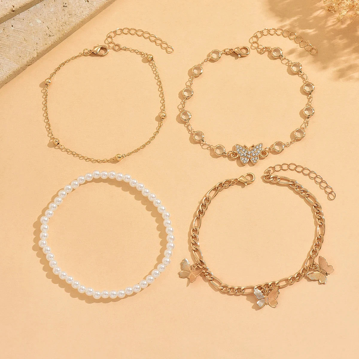 Hot Sales Zinc Alloy 4pcs/set Butterfly Waterproof Anklets Gold Plated ABS Imitation Pearl Iron Foot Chain for Summer Gift Women