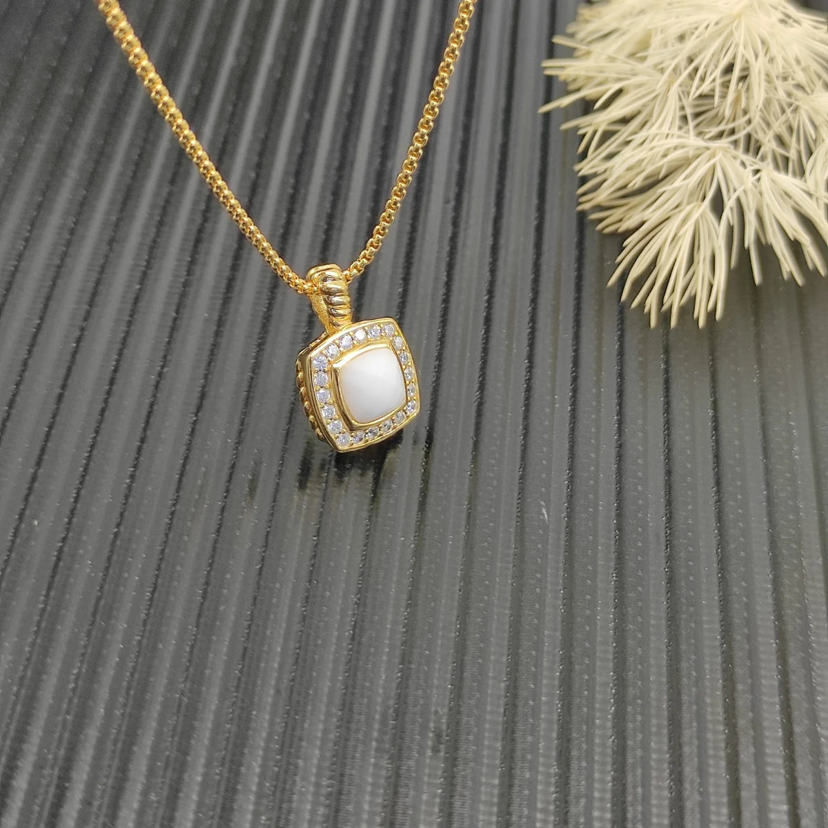 Gemfiori FASHIONISTA DY High-Quality Silver-Plated 7mm Square Diamond Necklace. Gold-Plated 7mm Colored Gemstone Necklace. Jewelry.