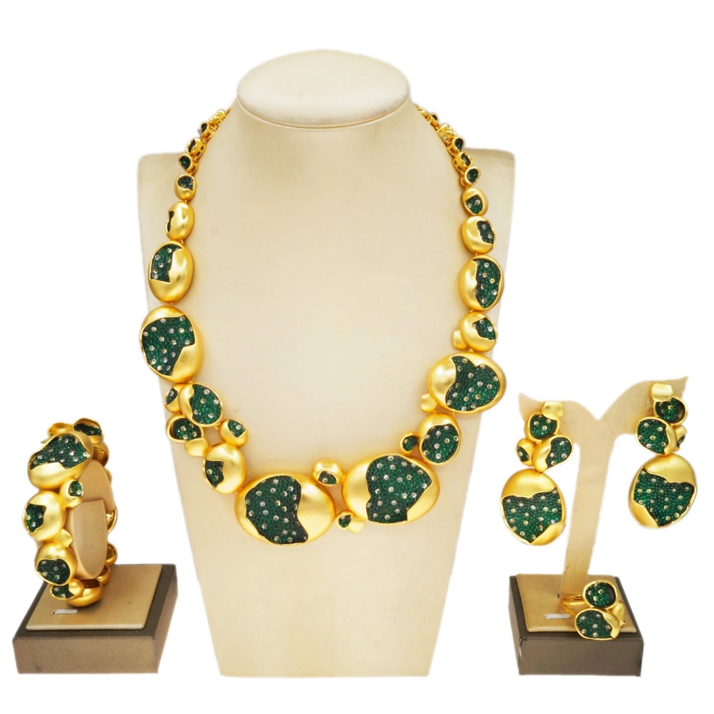 Zhuerrui Hot Selling 24K Gold Jewelry Set Exquisite Green Diamond Beads Jewelry Sets Favors Women's Costume Pendant HZ23087236