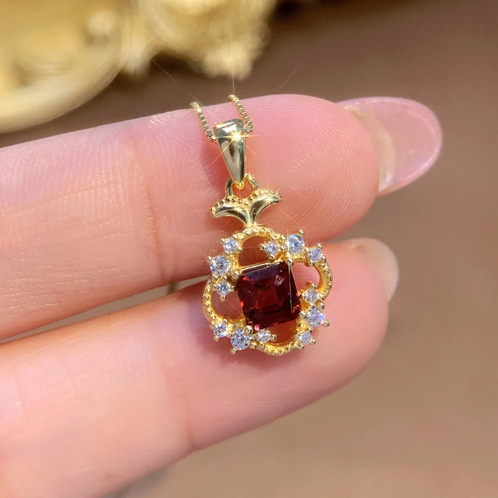 Gioiellieri Natural Garnet Pendant Necklace S925 Sterling Silver Fashion Gemstone Jewelry for Women Birthday Anniversary Gift