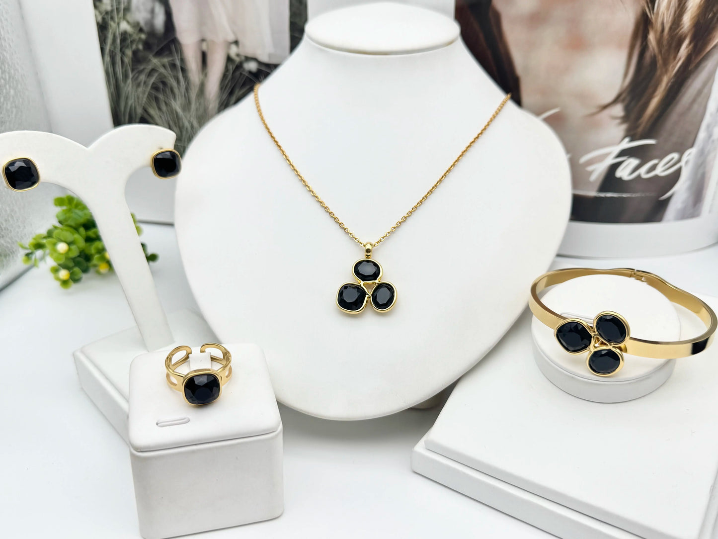 NLB01SPECIAL089 5 sets for £49/-