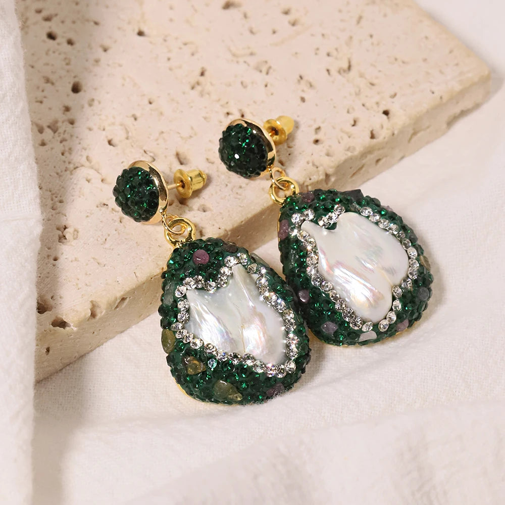 Natural Baroque Pearl Inlaid Zircon Green Earrings for Women Korean Classic Vintage Fashion Jewelry Stud Earrings GE1602