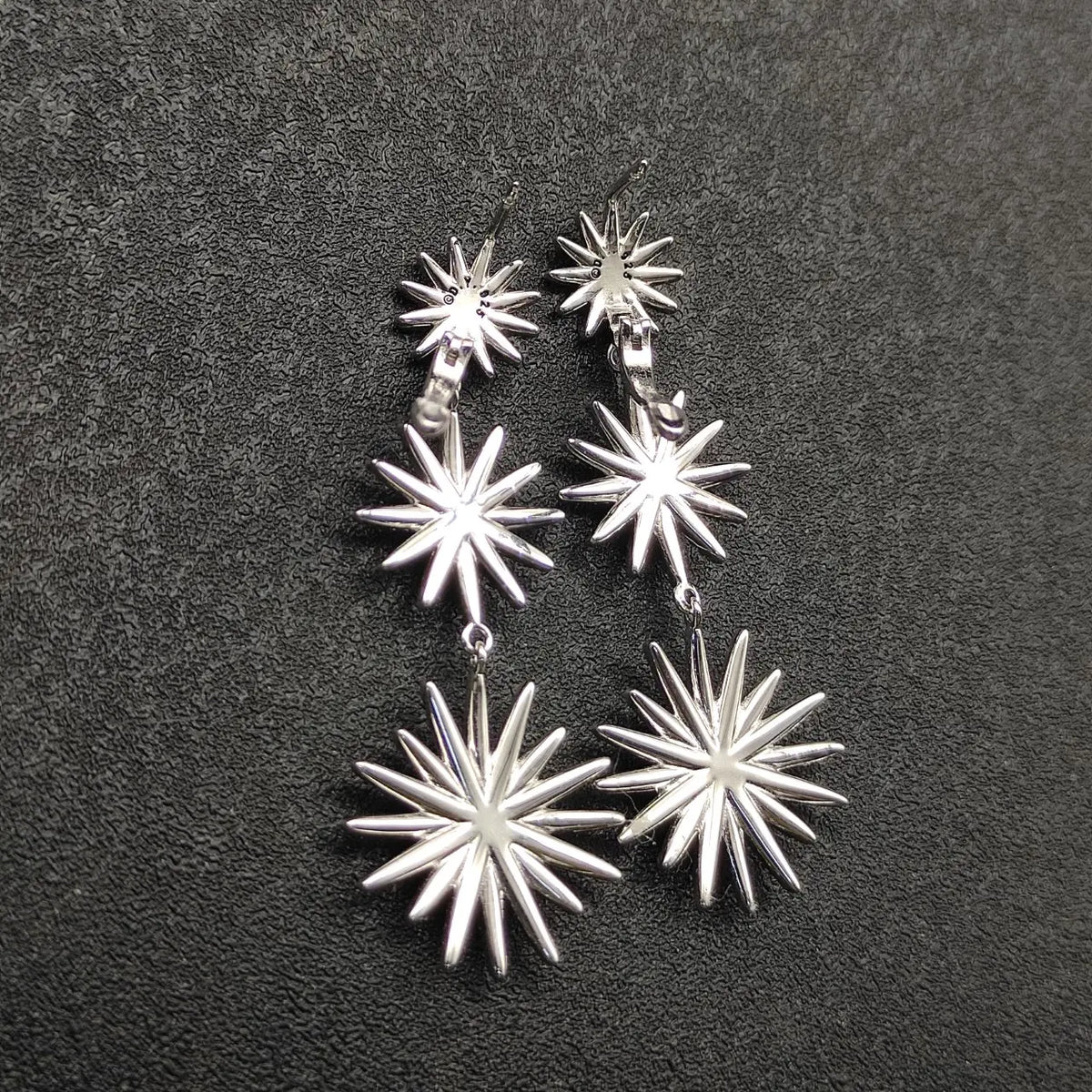 DY High-Quality Silver-Plated Sunflower Earrings with Diamonds. Gold-Plated Sunflower Earrings. Wholesale Jewelry.