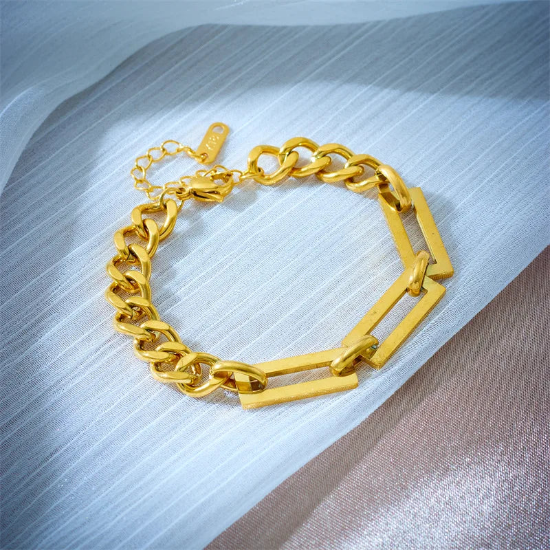 Gold Chain Necklace & Bracelet Jewellery Set | Waterproof Everyday Luxury Fashion Set