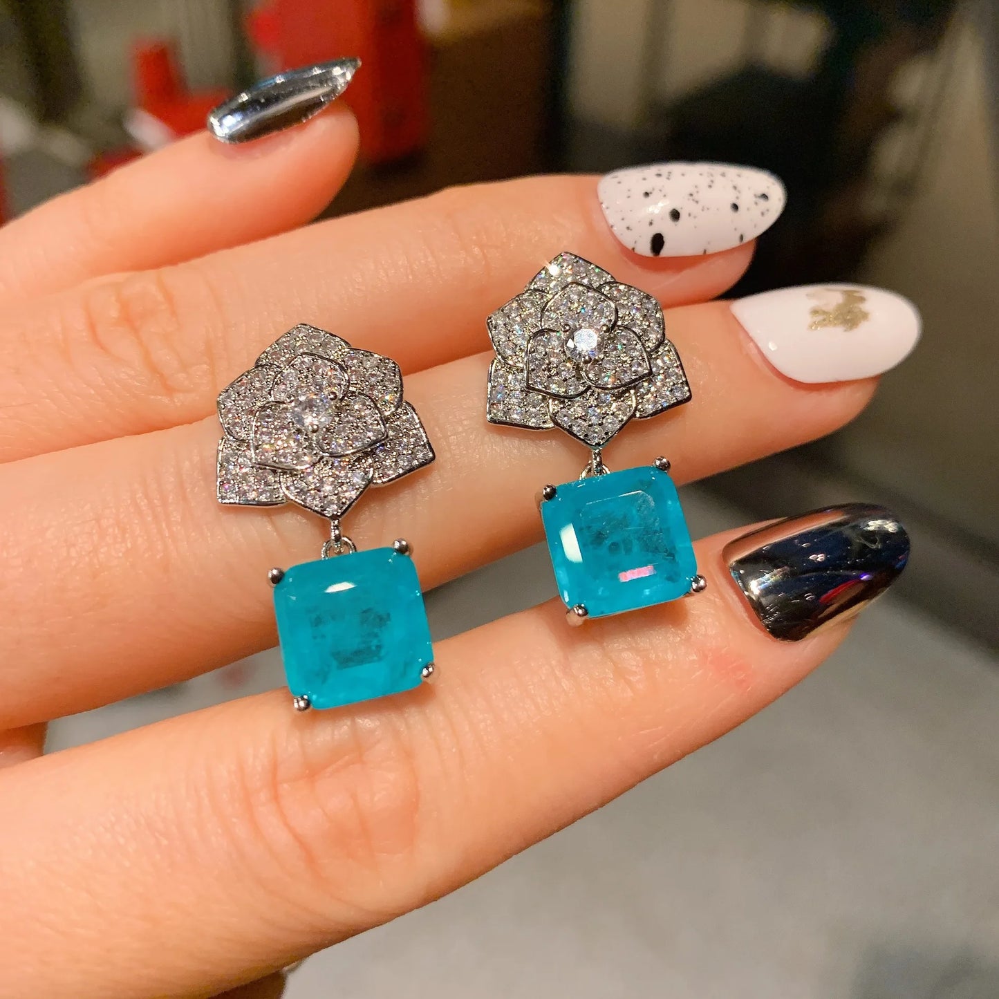 Fashion Eco-friendly Copper Romantic Events Floral Pendant Earrings Set 10*10MM Blue Zircon Flower Jewelry Set for Women