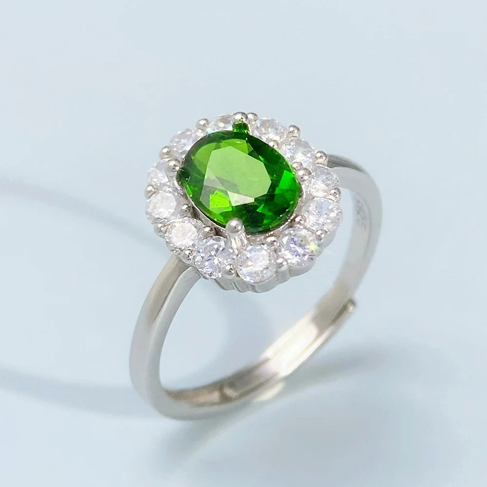 Gioiellieri Chrome Diopside Silver Ring with Pear Cut Natural Green Stone for Wedding Engagement in 925 Sterling Silver Band for Her Jewelry
