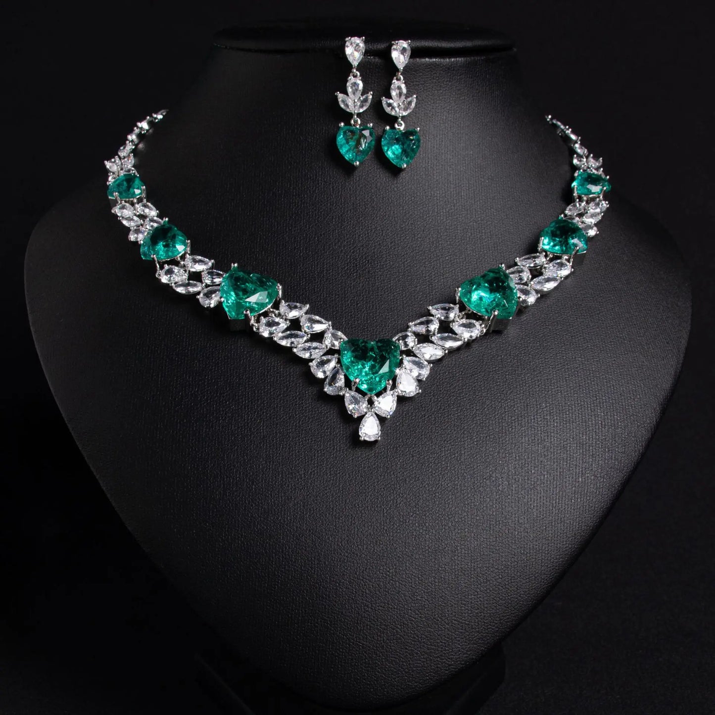 Luxury Heart-Cut Cubic Zirconia Vintage Bridal Necklace & Earrings Set — Rhodium Plated