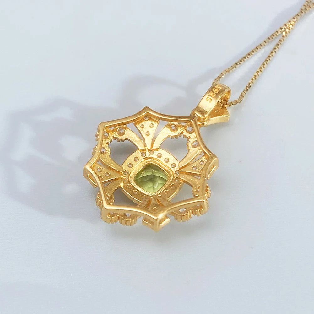 Gioiellieri Natural Peridot Pendant for Women S925 Sterling Silver Fine Jewelry Genuine Green Gemstone Necklace for August Birthstone Gift