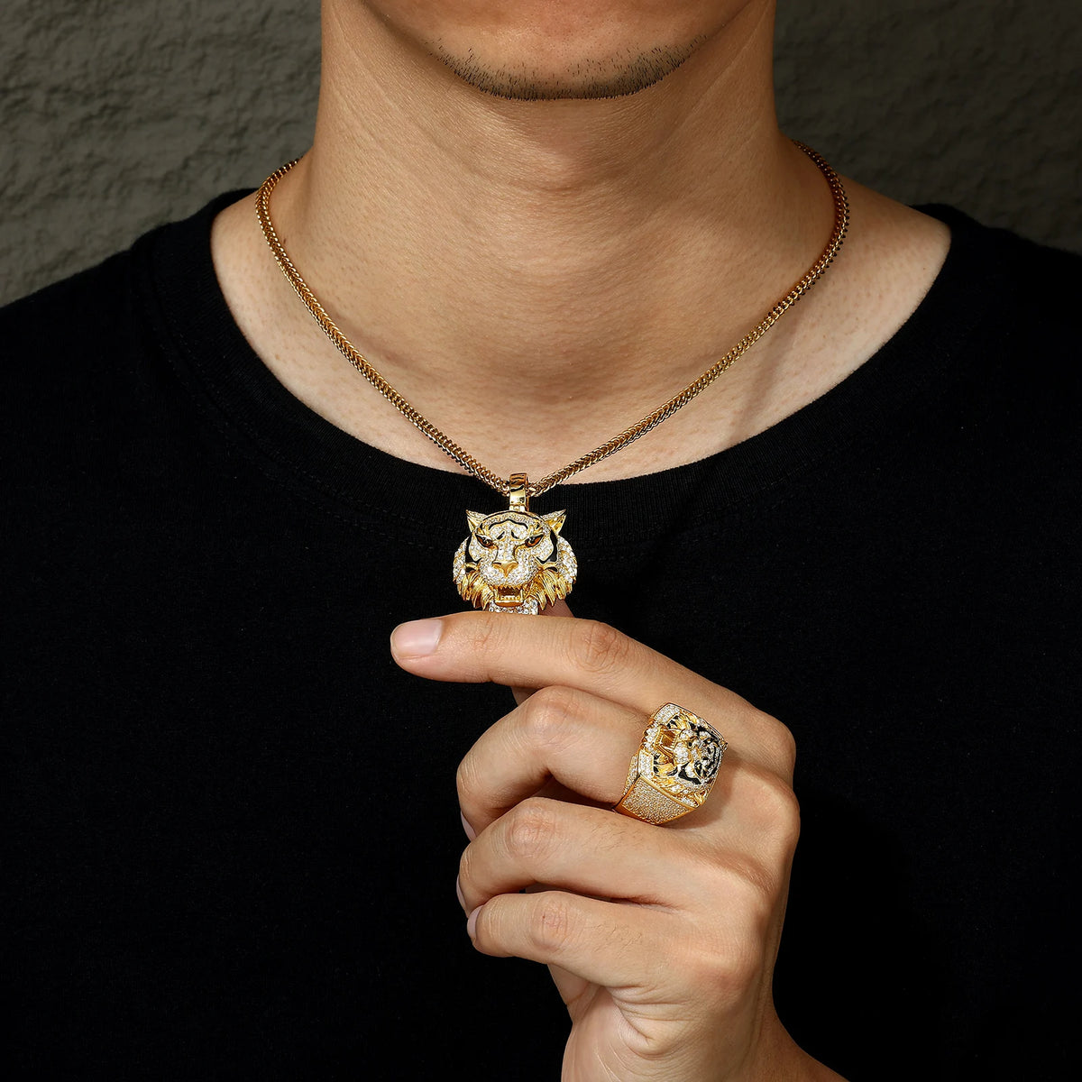 S&S 925 Silver VVS Moissanite Iced Out 3D Tiger Head Pendant | Hip-Hop Jewellery