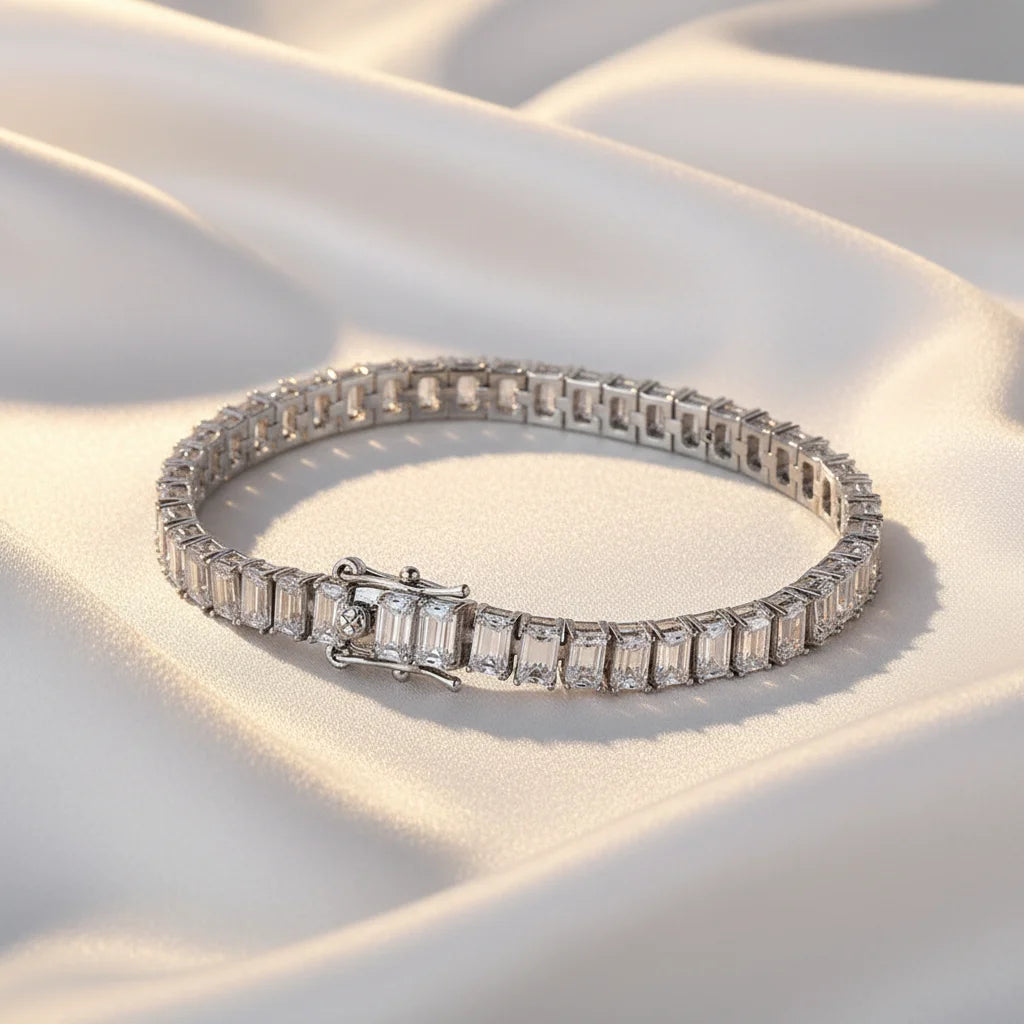 ArtistA 8 Premium 925 Silver 14-23cm Secure Clasp Timeless Luxury Jewelry Non Tarnish Emerald Cut 1ct VVS GRA Moissanite Tennis Bracelet