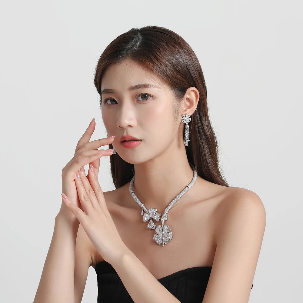White Four Leaf Flower Exaggerated Dress Accessories Women's High-end Necklace Short Clavicle Suit Tassel Earrings Wholesale