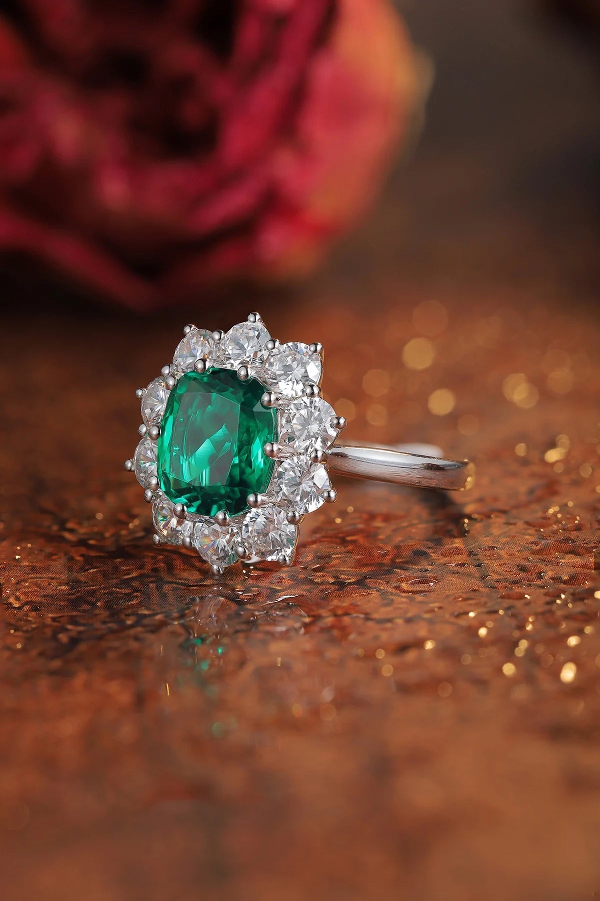 Gemfiori Jewelry Trendy High Quality S925 Silver Cultivated Emerald Ring Unisex Engagement Ring for Wedding Party or Gift