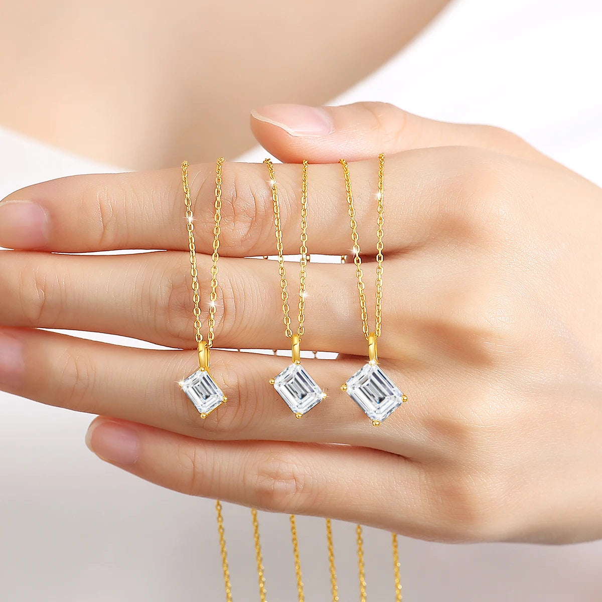 Gioiellieri Luxury Jewelry Manufacturer Women Christmas Mother's Day Gift 14K Gold Emerald 1ct 2ct 3ct Moissanite Diamond Pendant