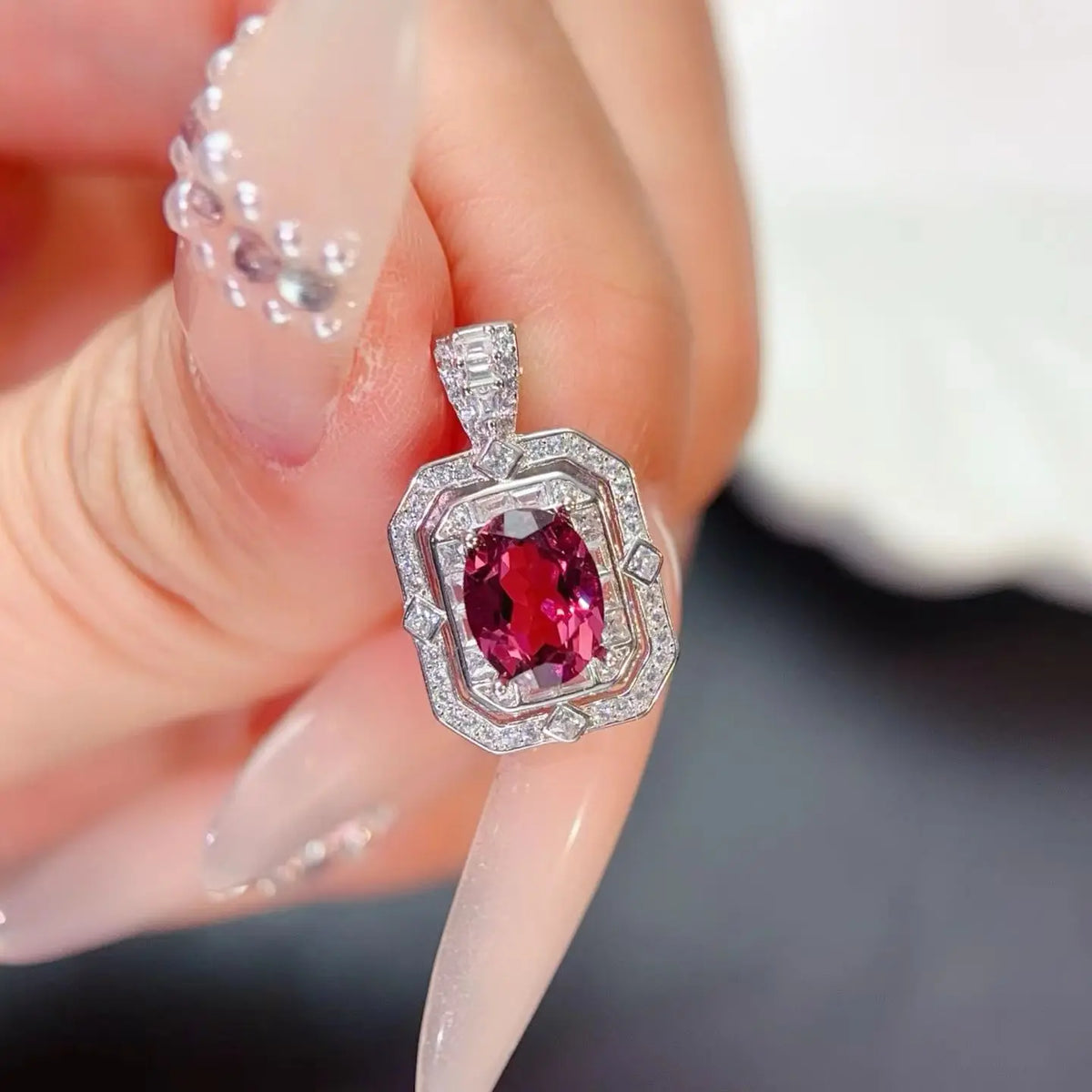 Gioiellieri Natural Garnet Pendant Necklace 925 Sterling Silver Rhodium Plated Luxury Jewelry for Trendy Engagement Anniversary Party Gifts