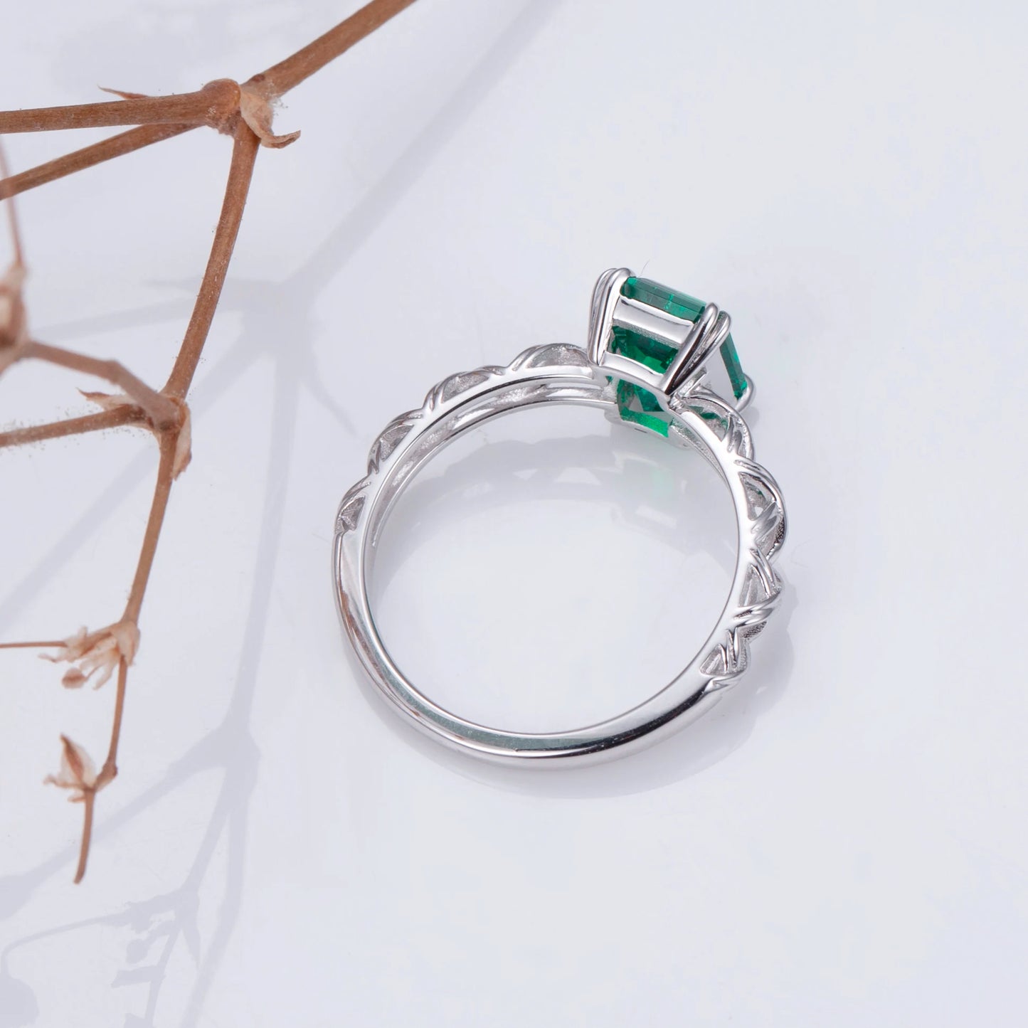 MSR-1216 925 Sliver Custom Women Jewelry 6*8 mm Lab Emerald Stone Ring