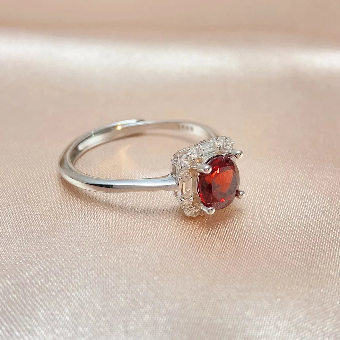 ArtistA Fine Luxury Designer Women's Jewelry Set 925 Sterling Silver Rhodium Natural Garnet Ring/Necklace Earring Gift for Engagement