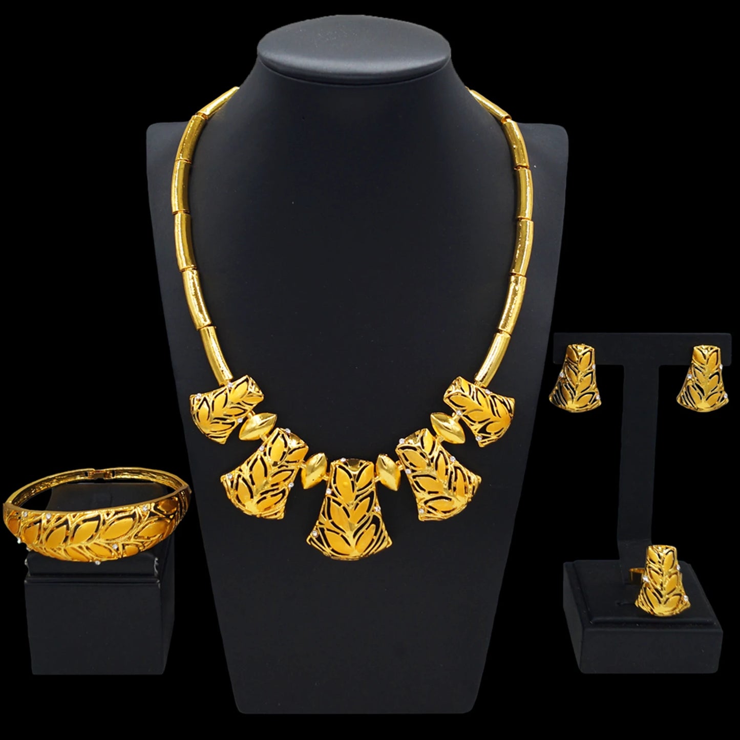 Zhuerrui Beautiful African Gold Jewelry Sets Factory Woman Necklace Jewelry Set Available Bridal Wedding Accessories HA2339014