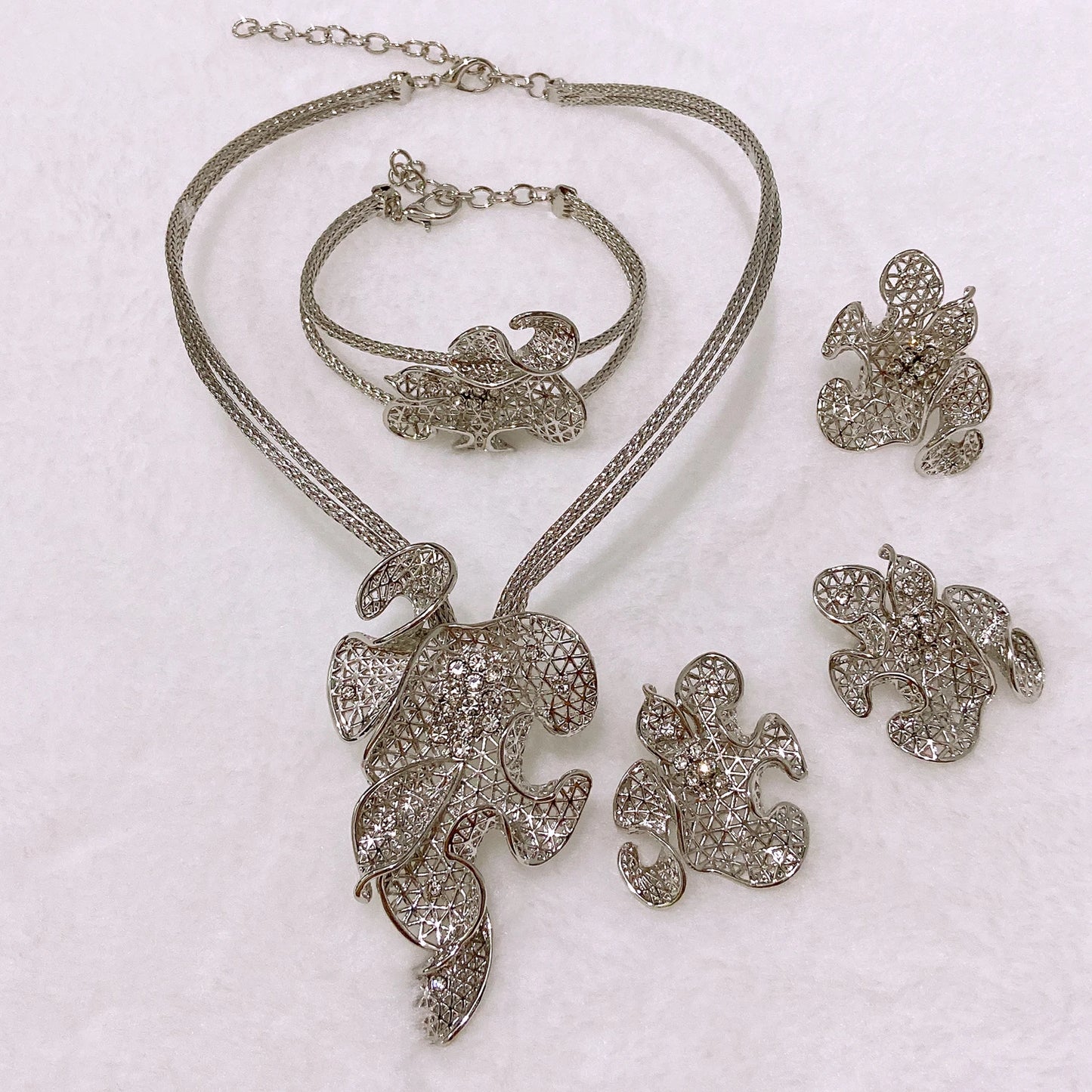 Zhuerrui Brazilian Gold Designs Women Jewellery Set Party Fine Costume Jewelry Set Luxury Big Necklace Jewellery Sets X0000430