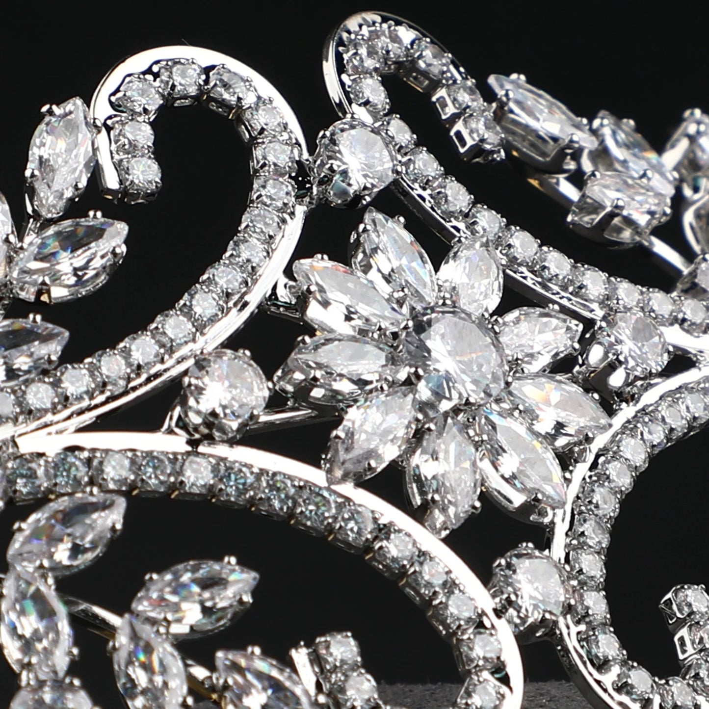 Luxury Gold Plated Princess Bridal Headband Zircon Hair Jewelry for Women Wedding Hair Accessories Tiara