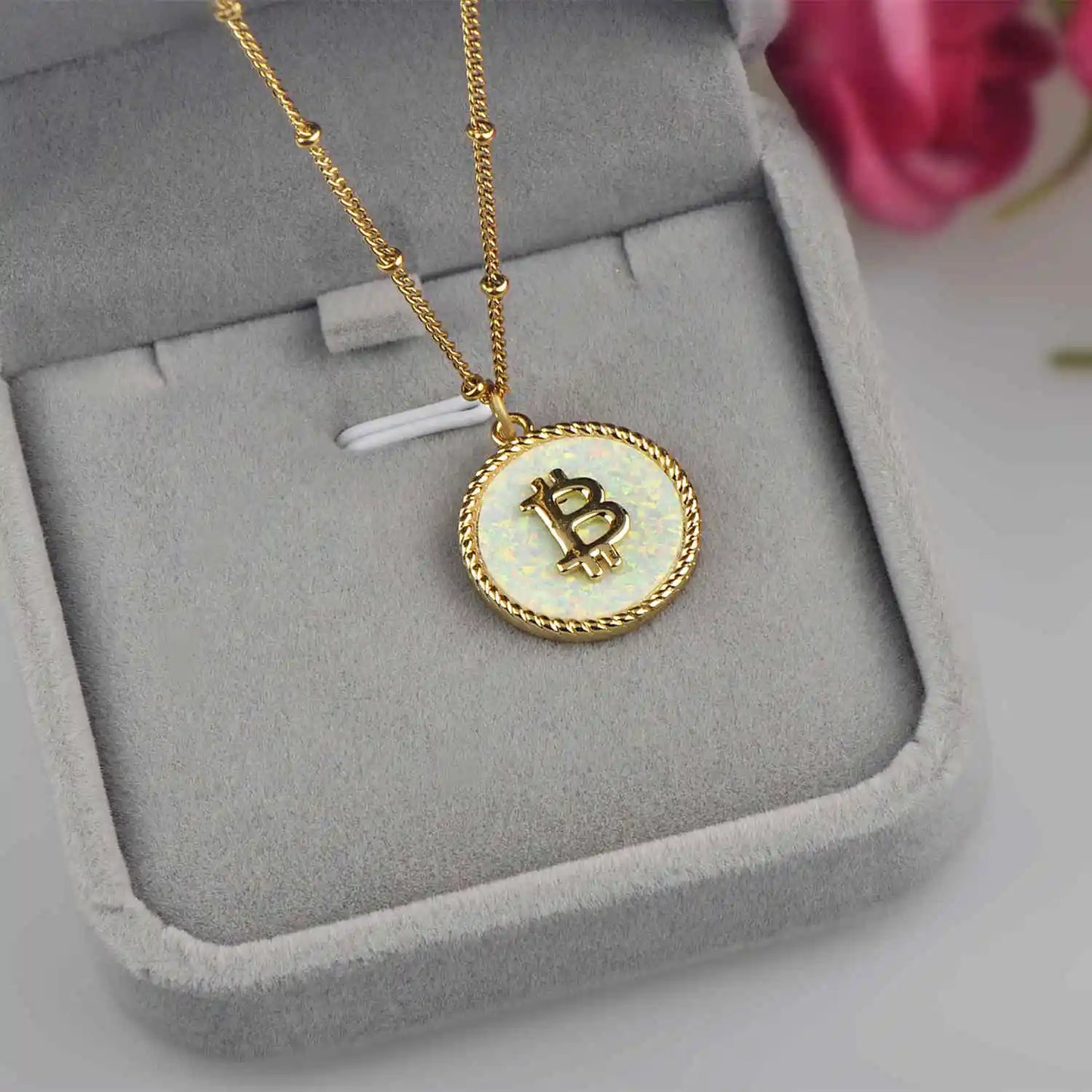Trendy Symbol Necklace Aobao Inlaid Coin Pendant Fashion Jewelry