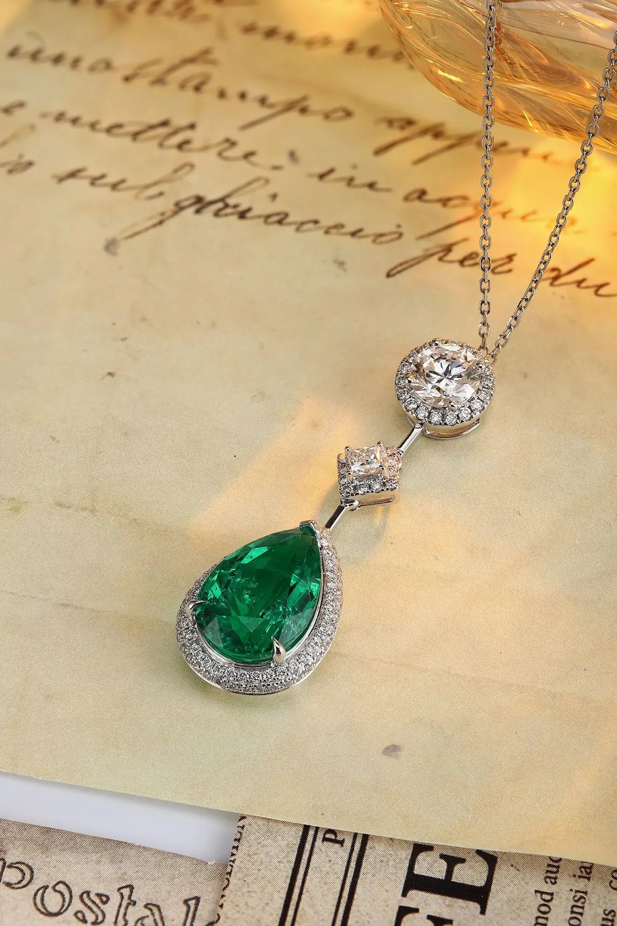 Gemfiori PT950 Emerald Lab diamond Necklace Chain Length for Women Girls Ladies Factory Customizable Discounted Price Necklaces
