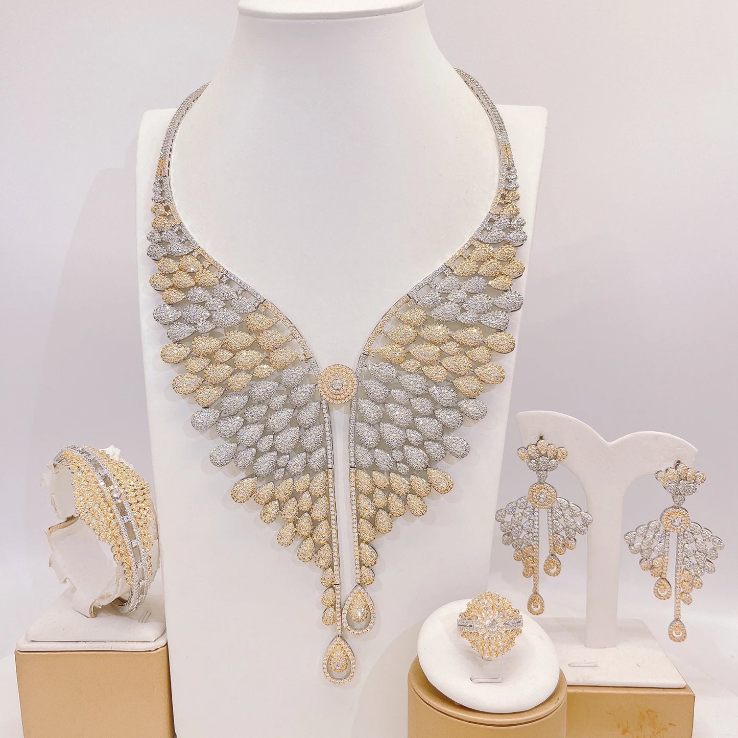 Zhuerrui Luxury 5A Zirconia Copper American Diamond Jewelry Set for Women No Tarnish Engagement Wedding Anniversary HZ25008189