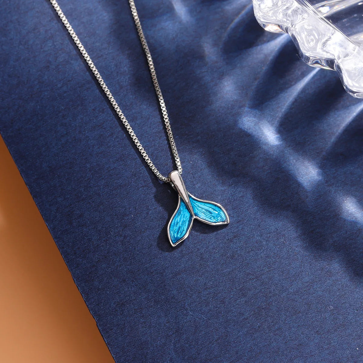 Stylish and Elegant Animal-shaped Mermaid-style Blue Resin Fishtail Pendant Necklace with Box Chain Copper Wholesale