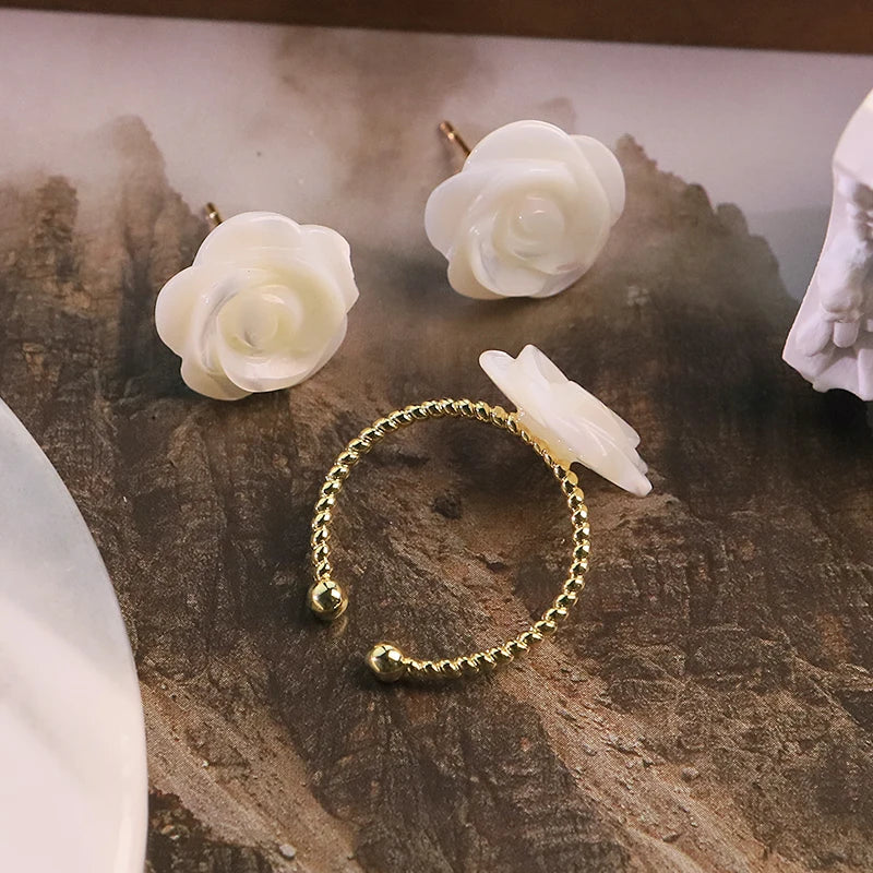GLSEEVO Natural Shell Flower Jewelry Set for Women Wedding Bridal Engagement Daily Wear Shell Floral Jewelry Set Dainty Jewelry