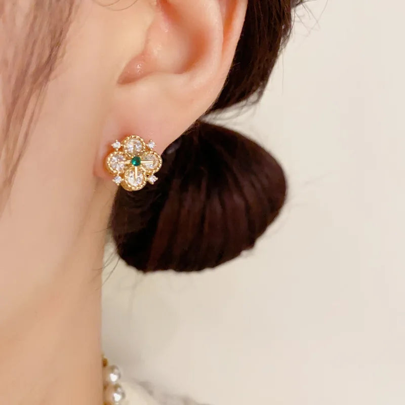 Top Quality  Fashion Exquisite Flower Necklace and Earrings Set with Zircon Classic Real Gold Plated Jewelry Set for Women