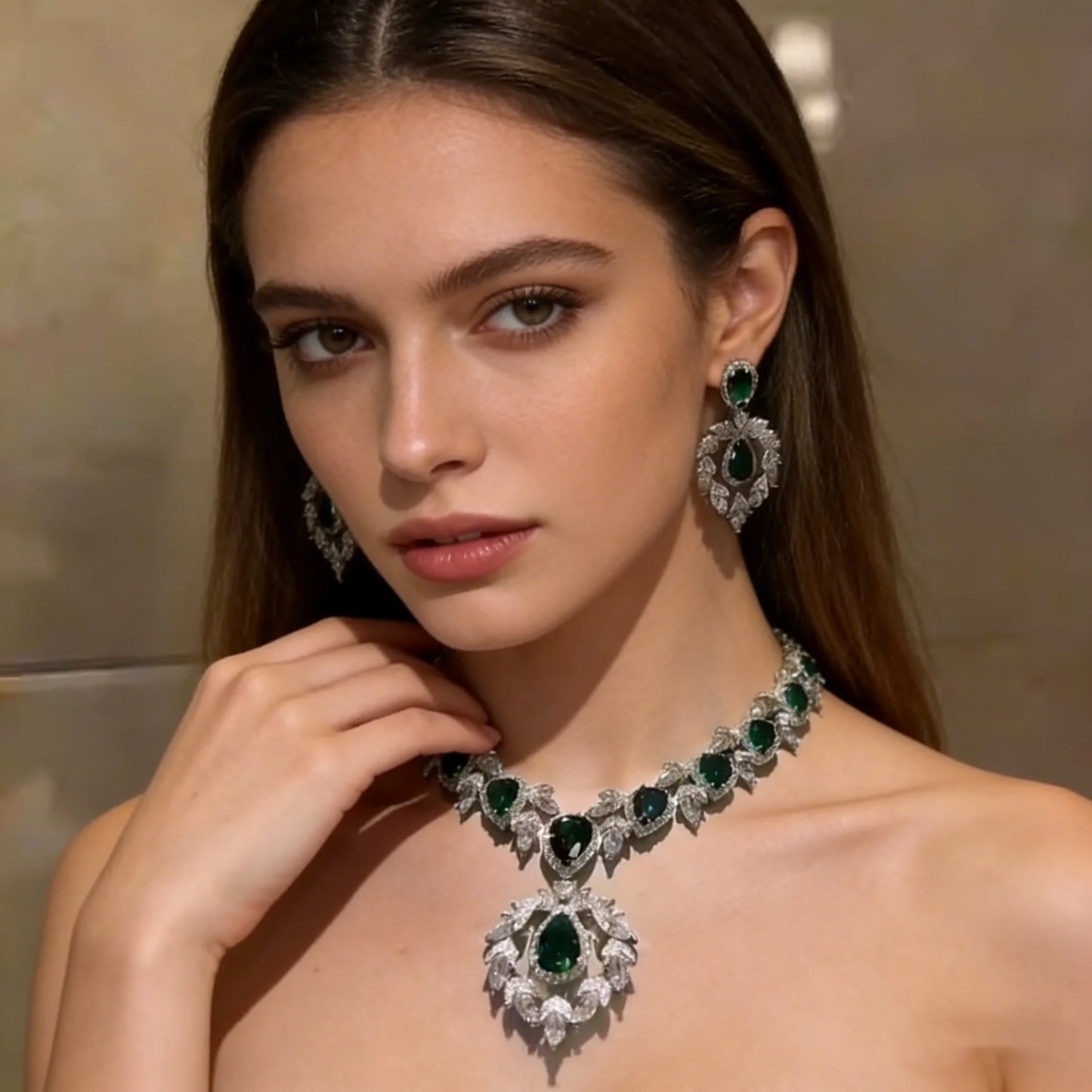 XM S210 Luxury Copper Crystal and Rhinestone Necklace and Earrings Set for Women High-End Jewelry for Wedding Engagement