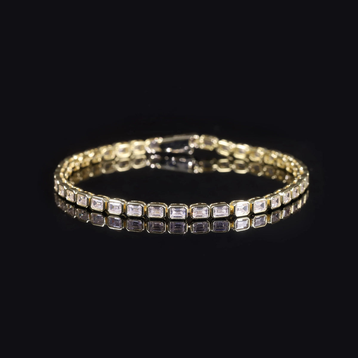 ArtistA Factory Price Yellow Gold Plated 925 Silver Emerald Cut Moissanite Diamond Rectangular Hiphop Tennis Bracelet Jewelry Gift