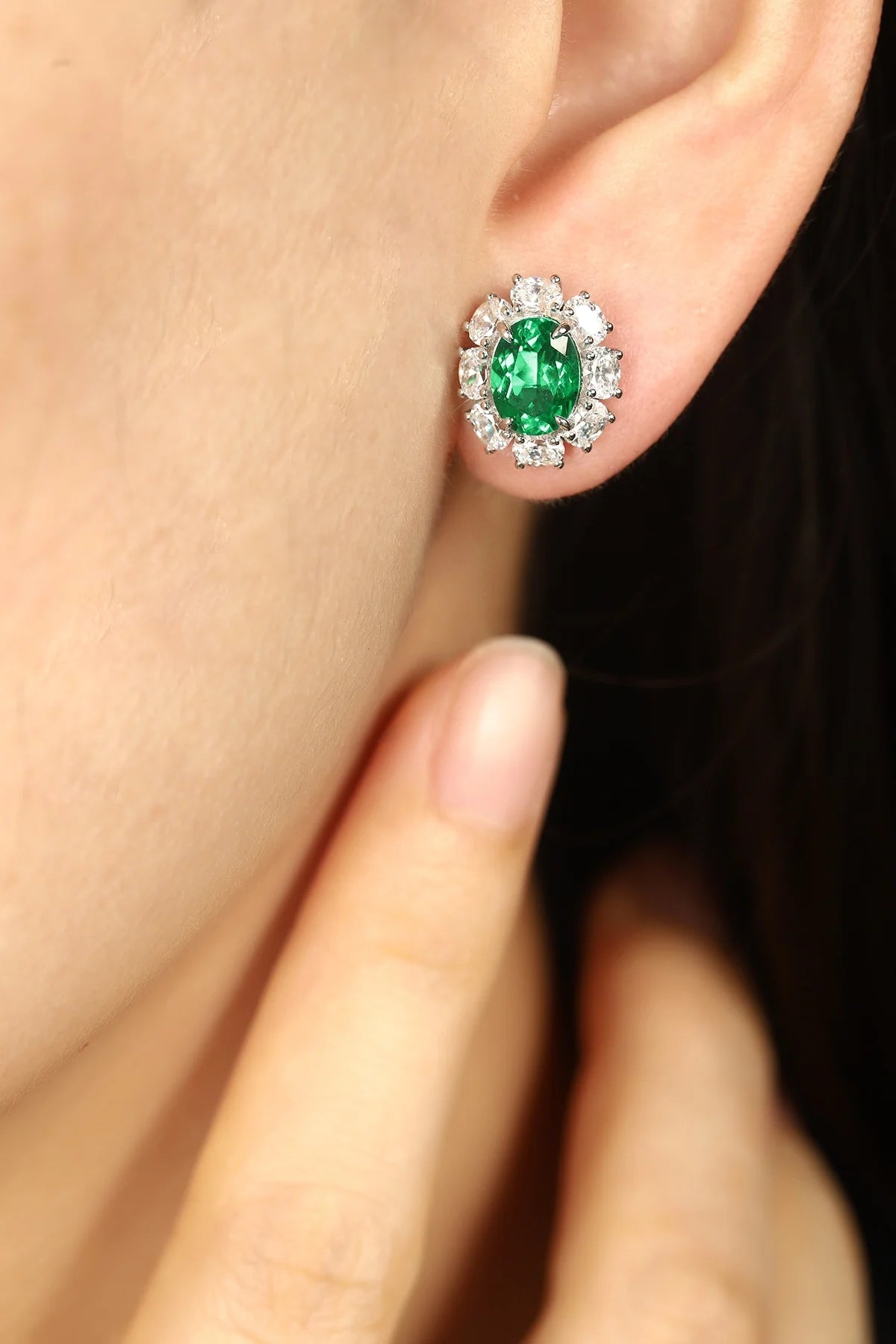 Gemfiori Custom Ladies' Bridal Jewelry Set Sterling 925 Silver Lab Grown Emerald Ring Necklace Earrings Vintage Wedding Engagement Gift