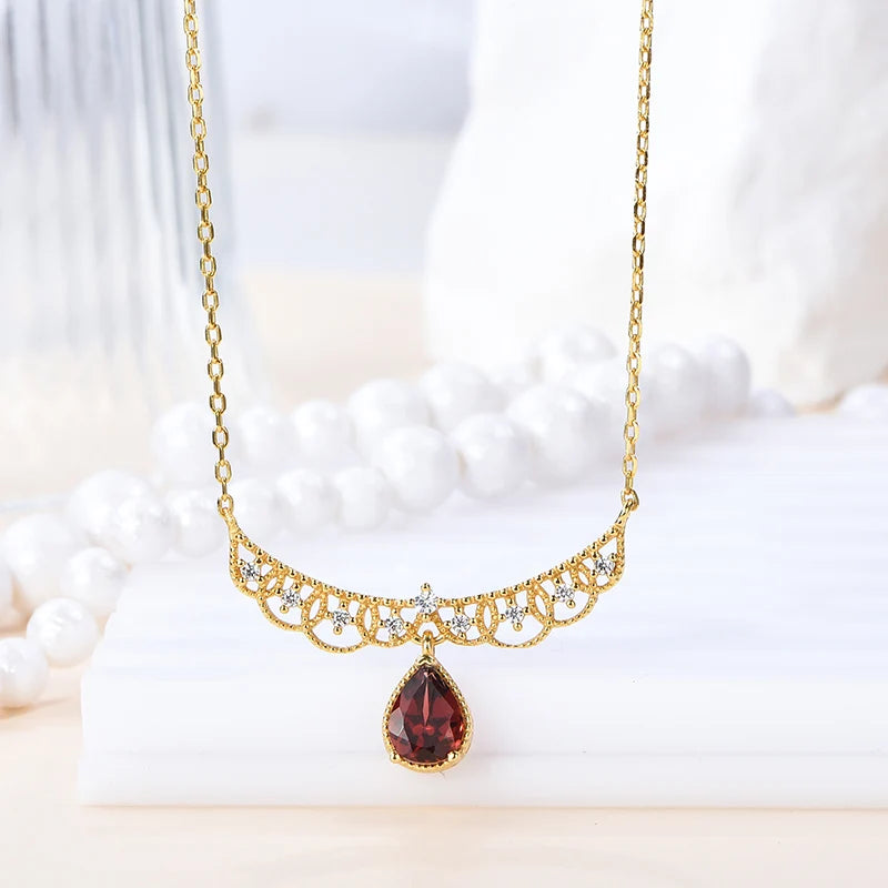 Gioiellieri Natural Garnet Pendant Necklace in 925 Sterling Silver 18K Gold Plated Luxury Jewelry for Anniversary & Party Gift