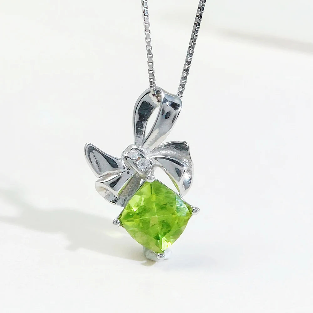 Gioiellieri Sterling Silver Peridot Necklace with Natural Green Stone for Women S925 Fine Jewelry Elegant Gemstone Pendant Gift Idea