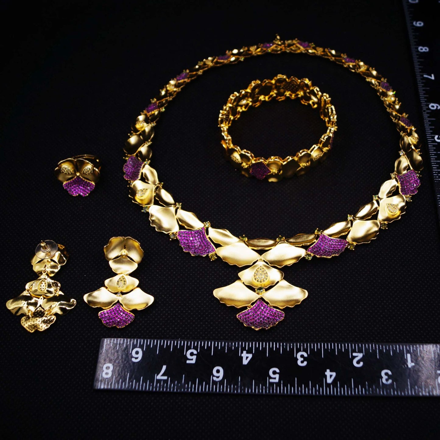 Zhuerrui Hot Selling 24K Gold Jewelry Set Available Purple Beads Jewelry Sets Fashion Women's Costume Accessories HZ23088175
