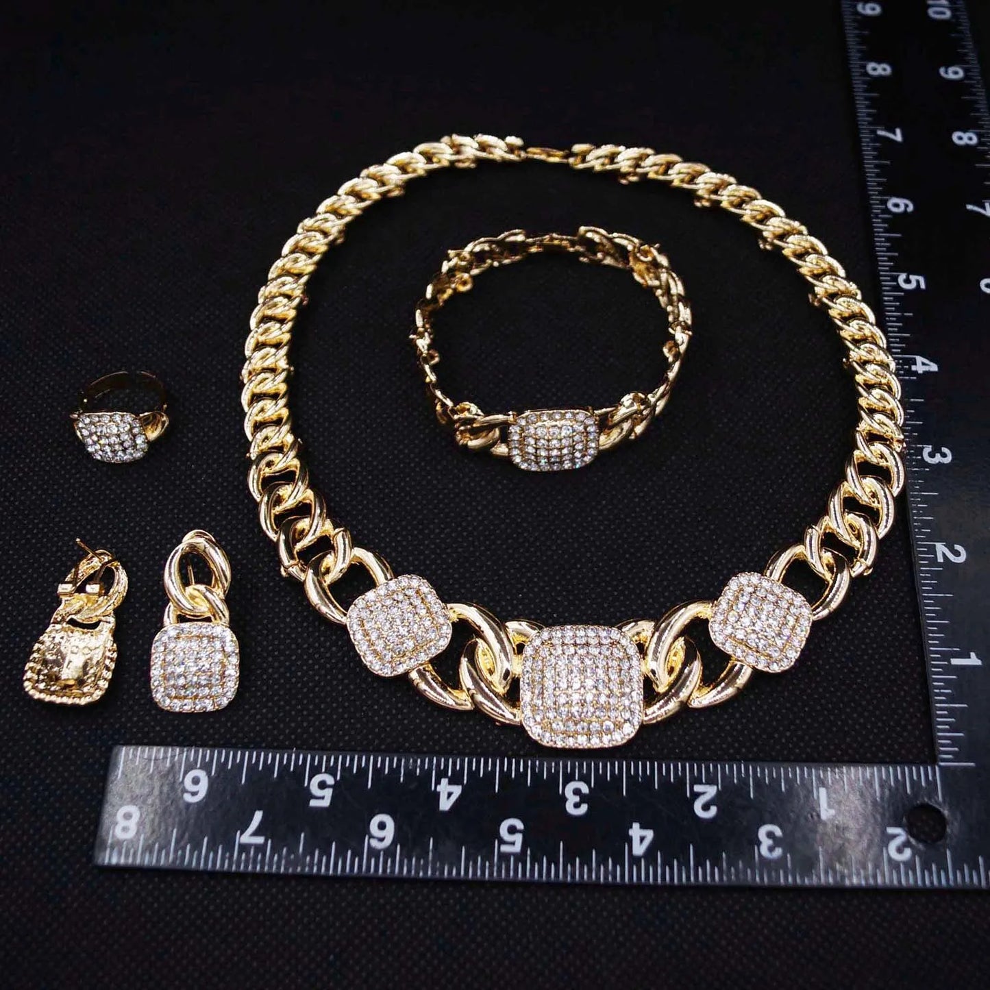 Zhuerrui High Quality Women's Jewelry Set Latest Bead Square Necklace Bracelet Jewelry Sets Favors Party Festival Gift HA20055