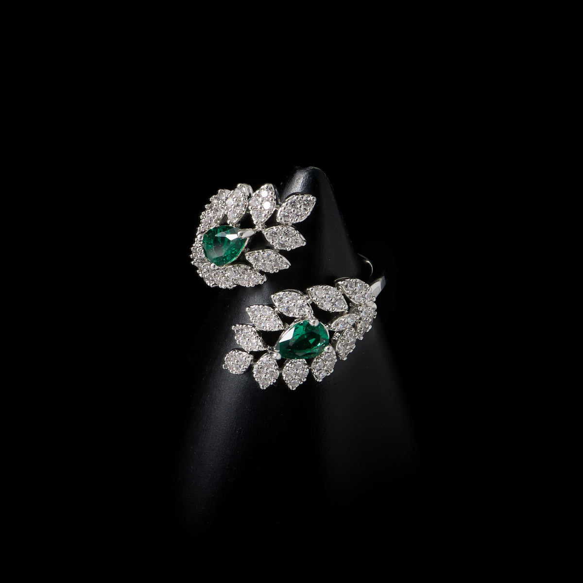 00056 New Arrival Luxury Designer Inspired Jewelry Exquisite Full of Colors Zircon Leaf Bracelet Bangle Ring Sets