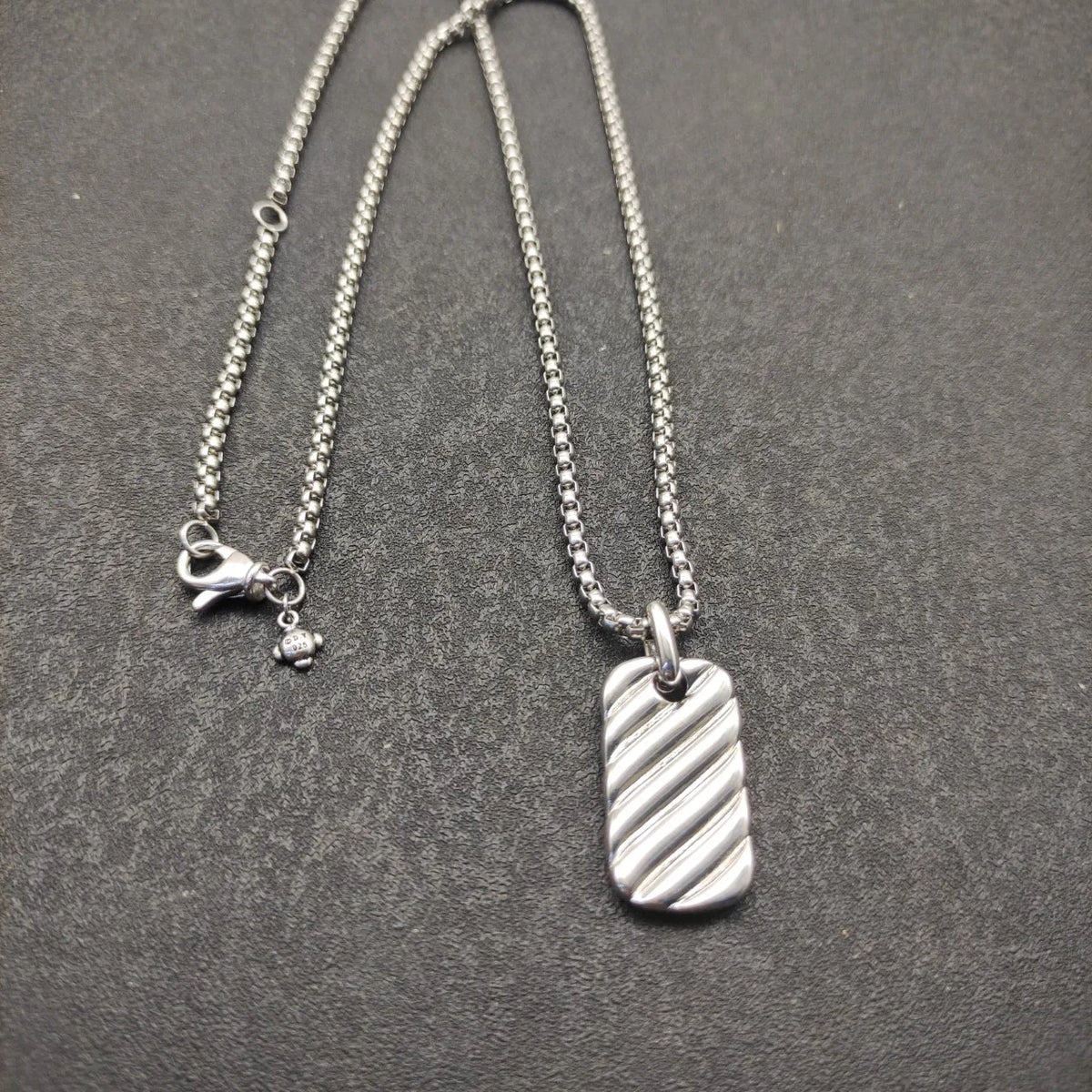 FASHIONISTA DY High-Quality Silver-Plated Shield Necklace with Diamonds, Gold-Plated Shield Necklace. Jewelry .