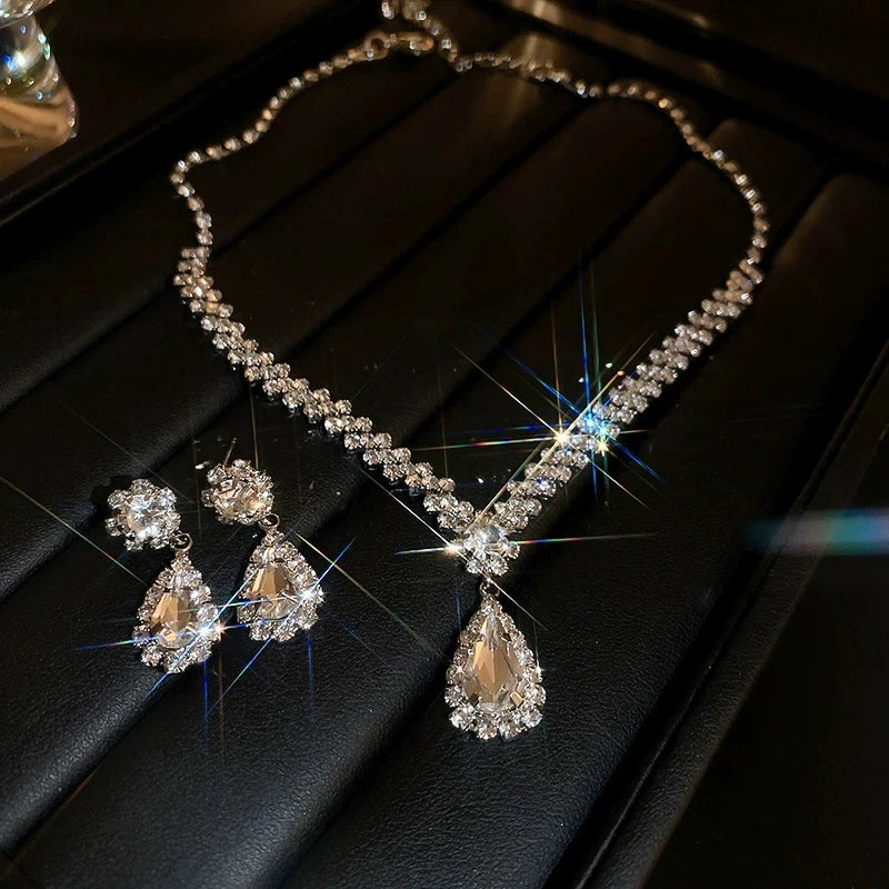 XM S388 Silver Plated Marquise Zircon Halo Teardrop Pendant Necklace & Drop Earrings Set