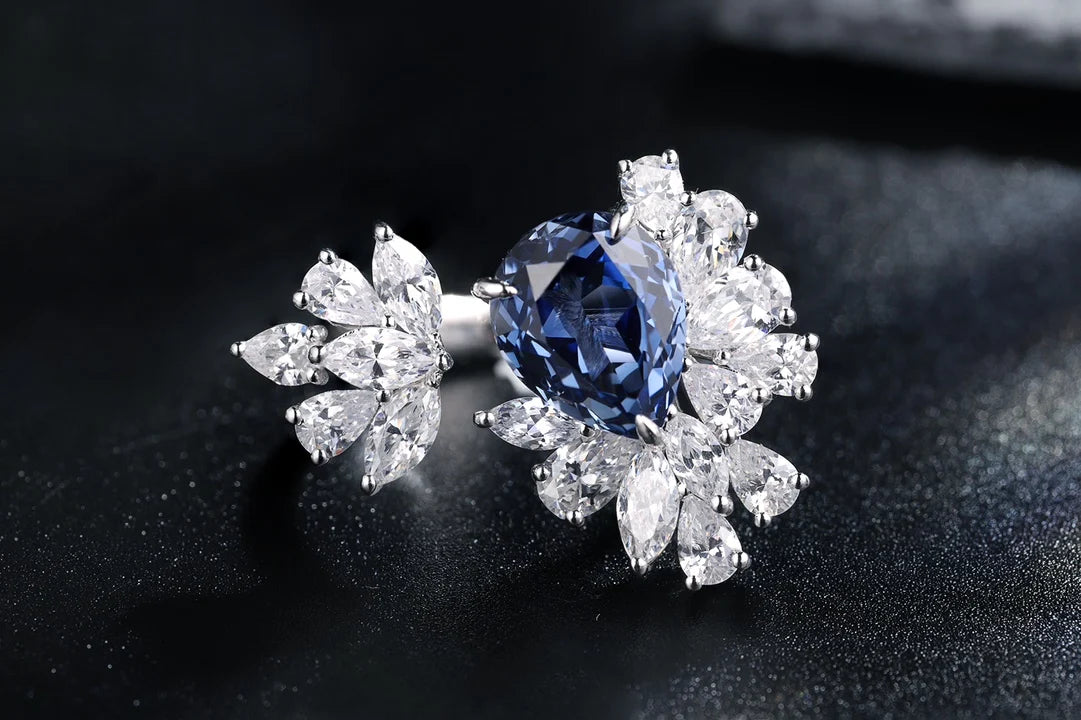 Gemfiori S925 Silver Cultivated Sapphire Ring Main Stone: 5.09CT Side Stones:10.598CT Weight: 7.51g