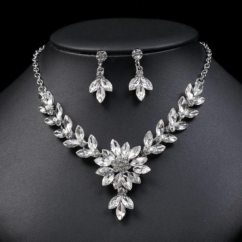 Princess Cut Crystal Flower Necklace & Earrings Jewellery Set | Retro Contrast Fashion Set