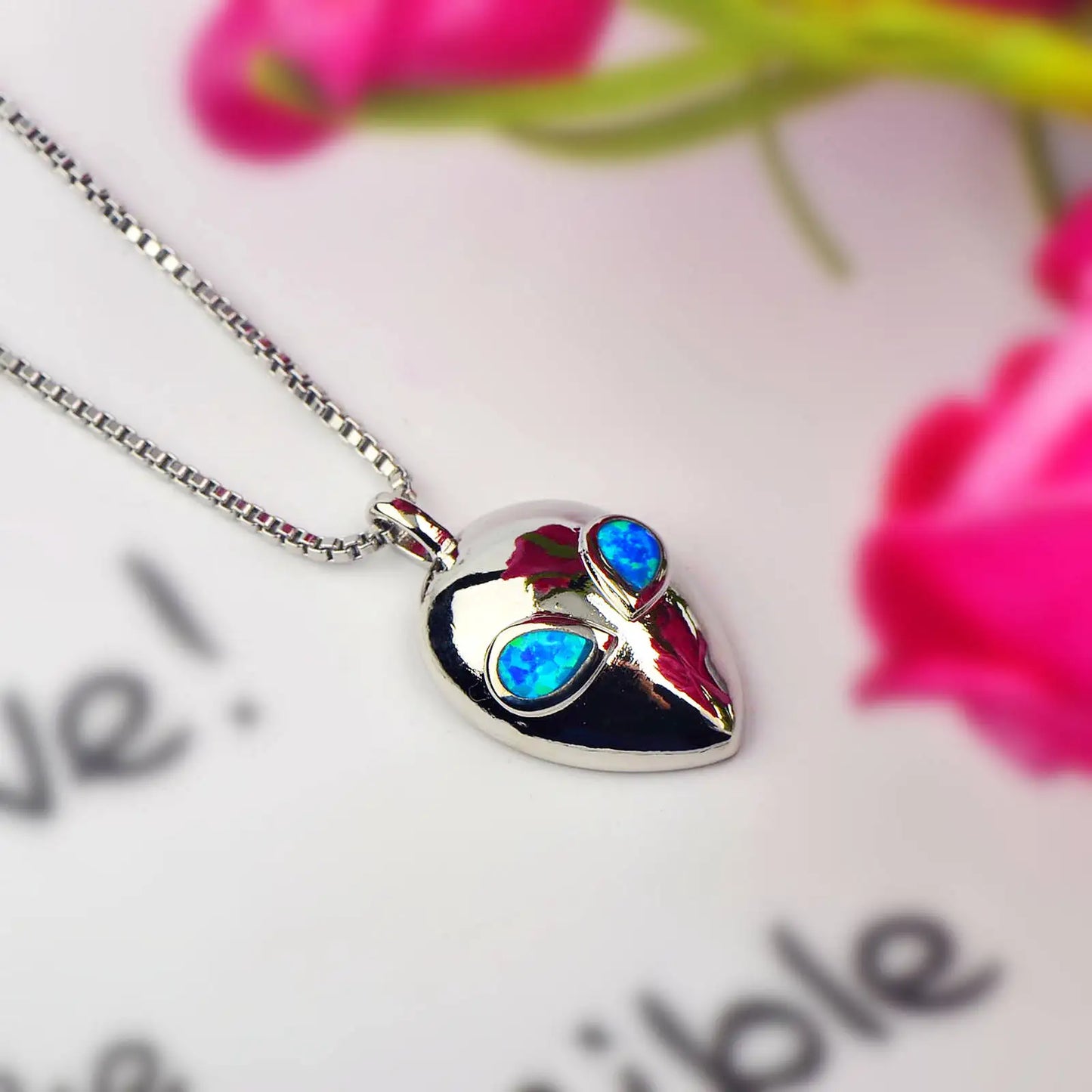 TikTok & Ins Fashionable Sporty Gold Plated Brass Alloy Christian Alien Shape Opal Pendant Necklace with Link Chain for Party